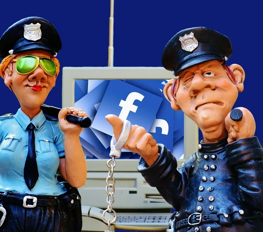 La policía y los fiscales 💖 Redes sociales