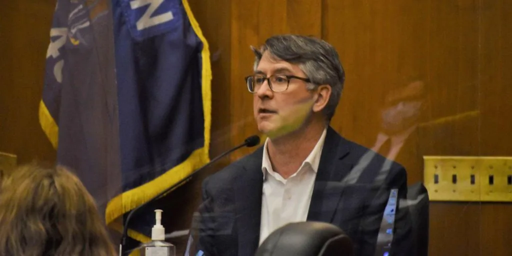 No culpable - Ex alcalde de Racine, WI John Dickert