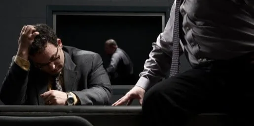 Lea acerca de por qué es tan importante que nunca hable con la policía sin su abogado presente para protegerlo.